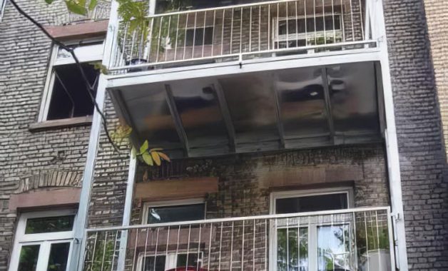 scan-balkon-img053-380-topaz-enhance-2x